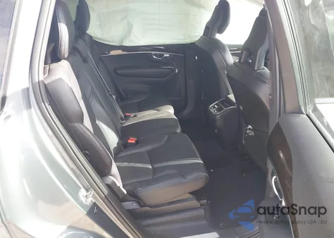 2017 Volvo Xc90 T6 Momentum z USA, uszkodzony, nr VIN YV4A22PK4H1128200